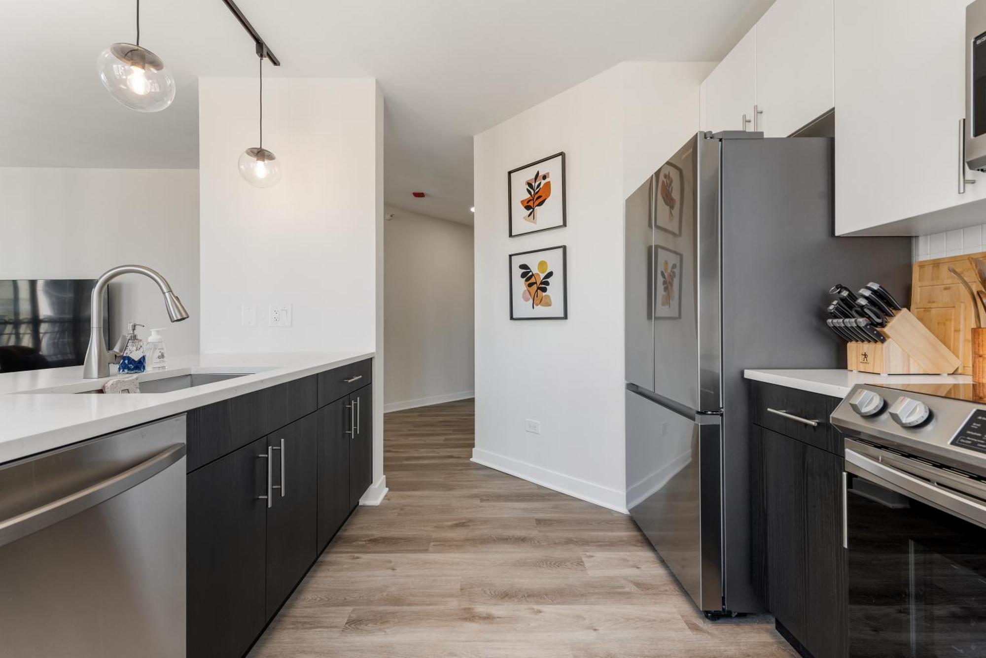 The Bernardin Gold Coast Luxury Apartments Near Magnificent Mile Чикаго Экстерьер фото
