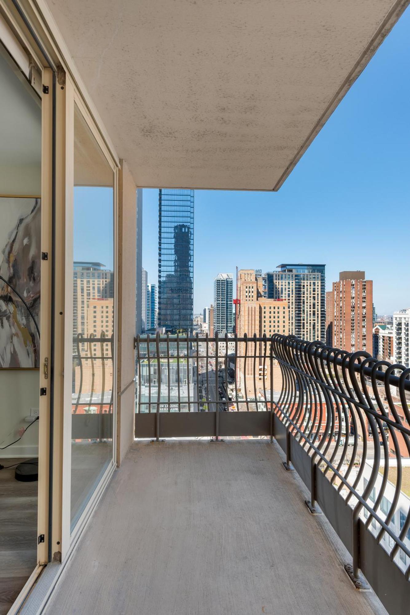 The Bernardin Gold Coast Luxury Apartments Near Magnificent Mile Чикаго Экстерьер фото