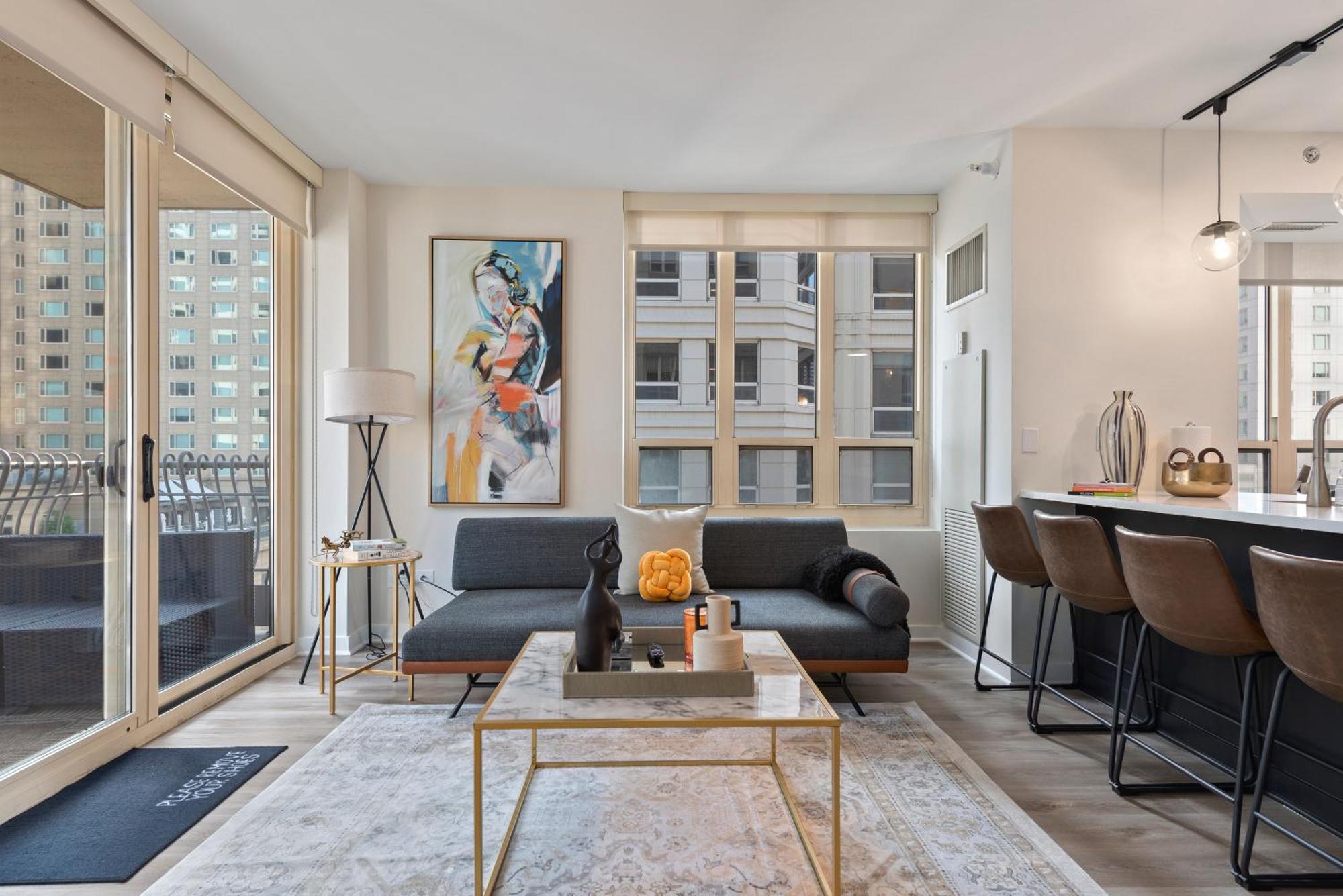 The Bernardin Gold Coast Luxury Apartments Near Magnificent Mile Чикаго Экстерьер фото
