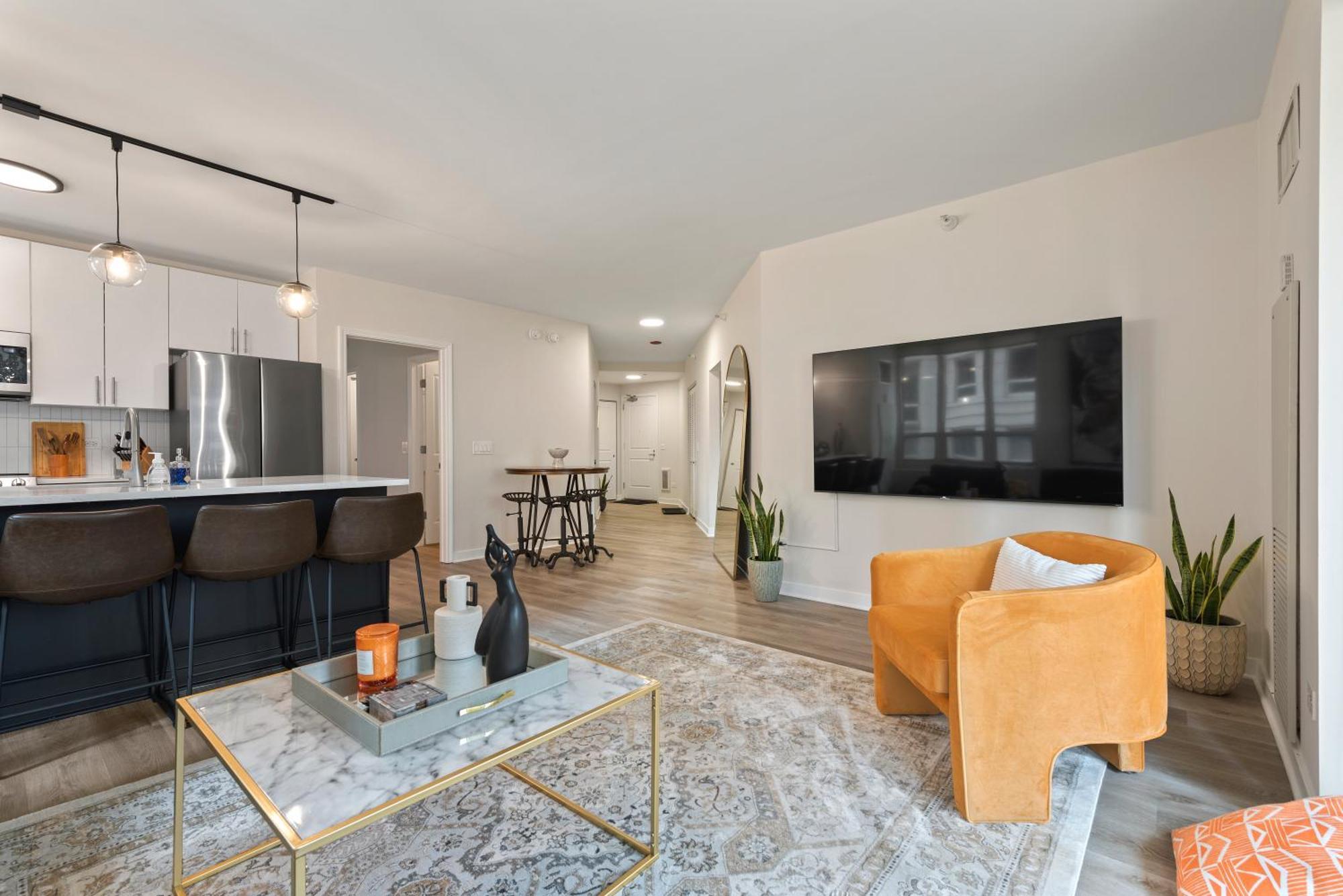 The Bernardin Gold Coast Luxury Apartments Near Magnificent Mile Чикаго Экстерьер фото